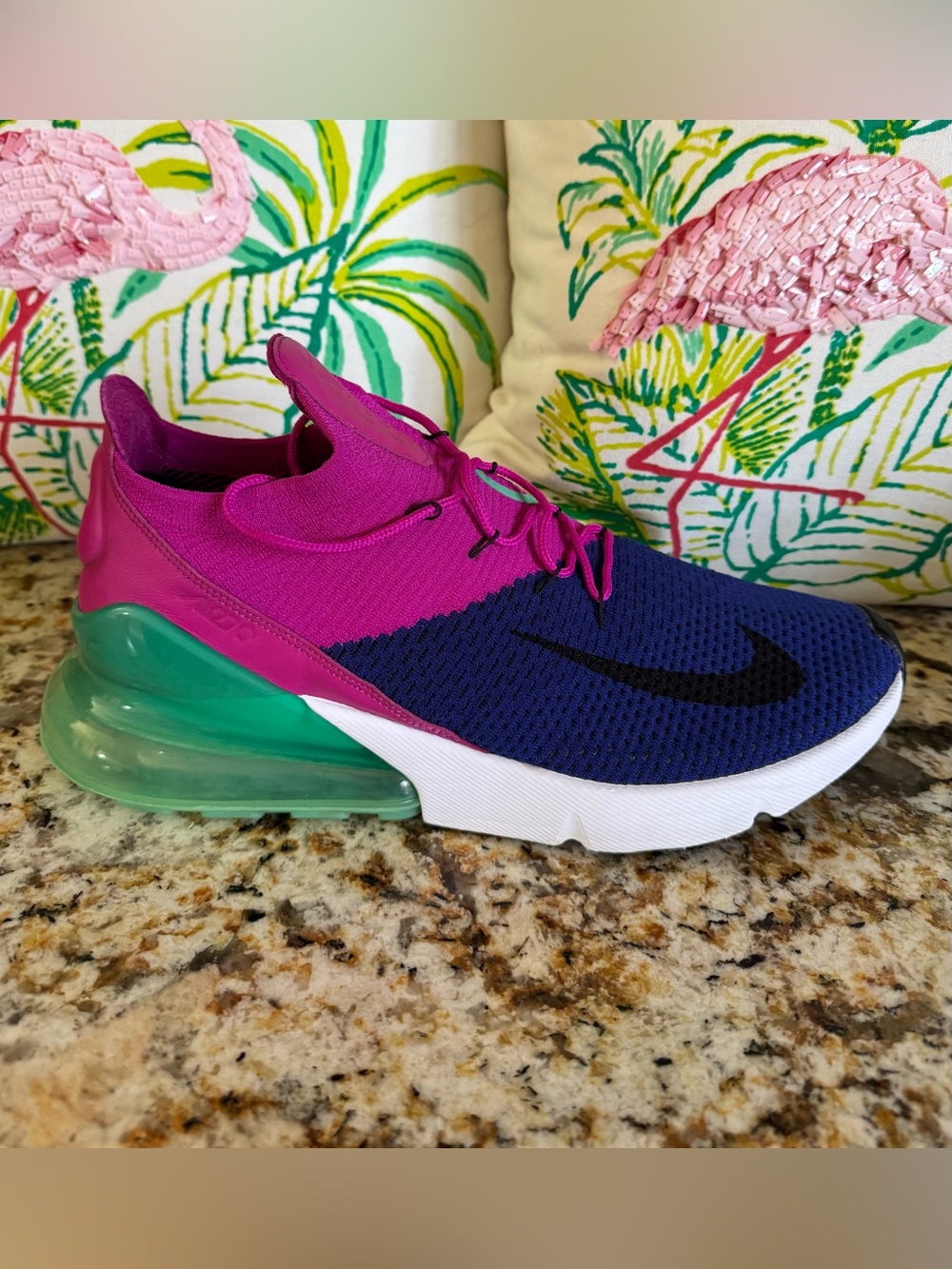 Nike AirMax 270 Flyknit Fushia Flash Men’s Size 12